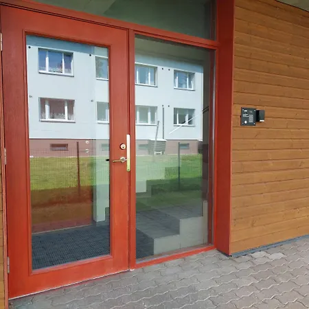 Keskuse Ja Ranna Vaheline In Between The Center&the Pärnu