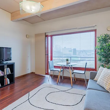 Apartment Keskuse Ja Ranna Vaheline In Between The Center&the