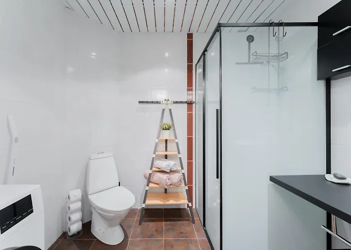 Keskuse Ja Ranna Vaheline In Between The Center&the Apartment